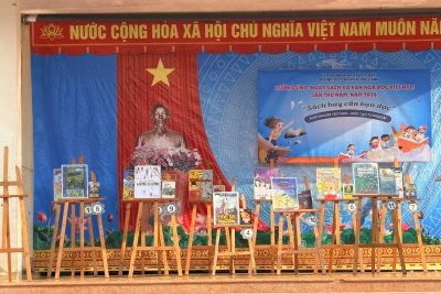 TRƯỜNG THCS NGUYỄN ĐỨC CẢNH TỔ CHỨC CÁC HOẠT ĐỘNG HƯỞNG ỨNG NGÀY SÁCH VÀ VĂN HÓA ĐỌC VIỆT NAM